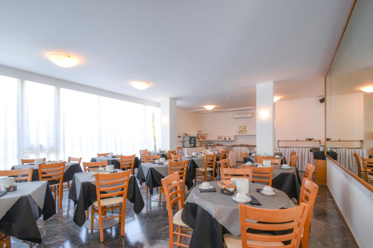 Hotel Janeiro 카오를레 외부 사진
