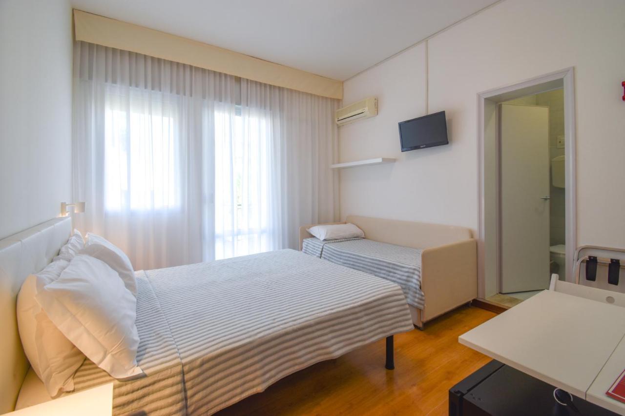 Hotel Janeiro 카오를레 외부 사진