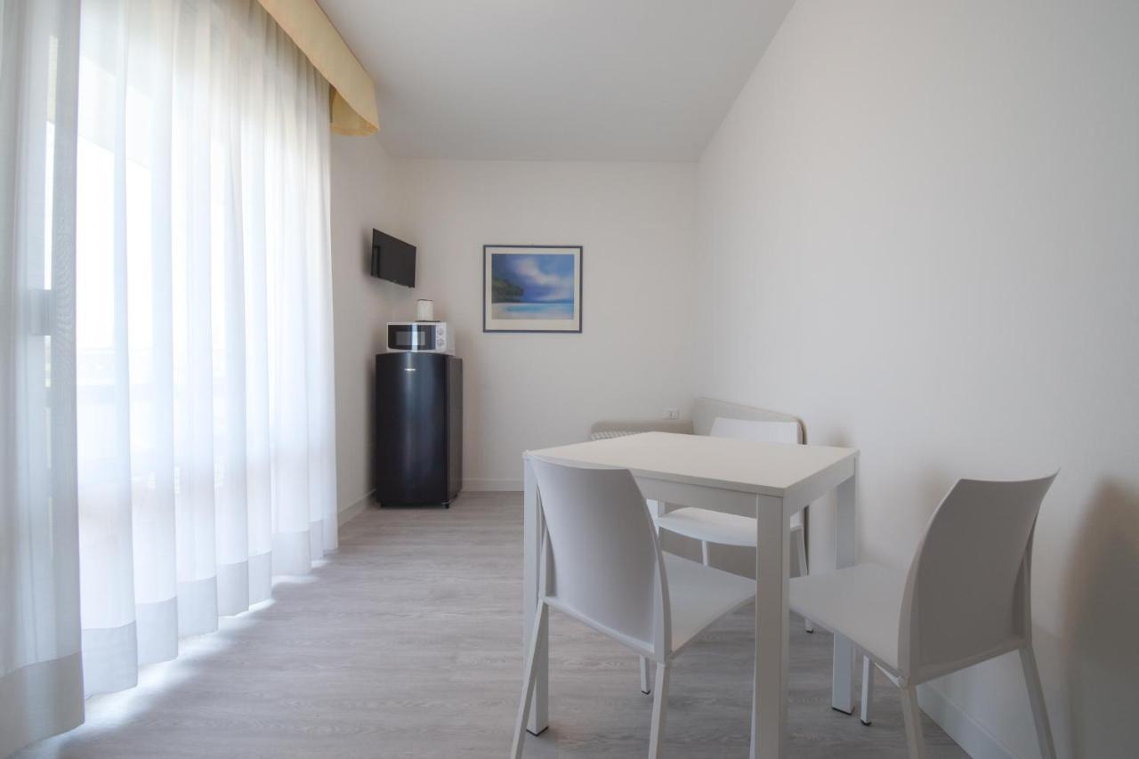 Hotel Janeiro 카오를레 외부 사진