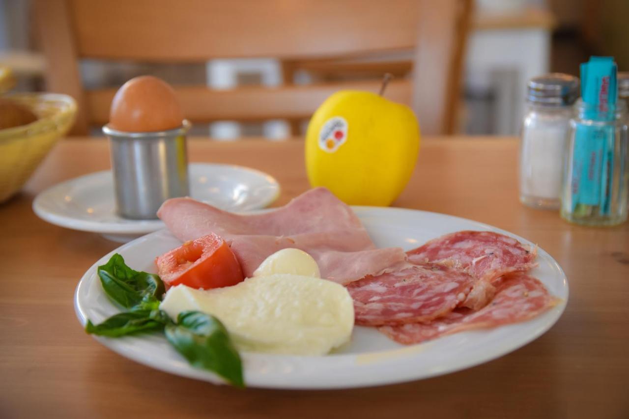 Hotel Janeiro 카오를레 외부 사진