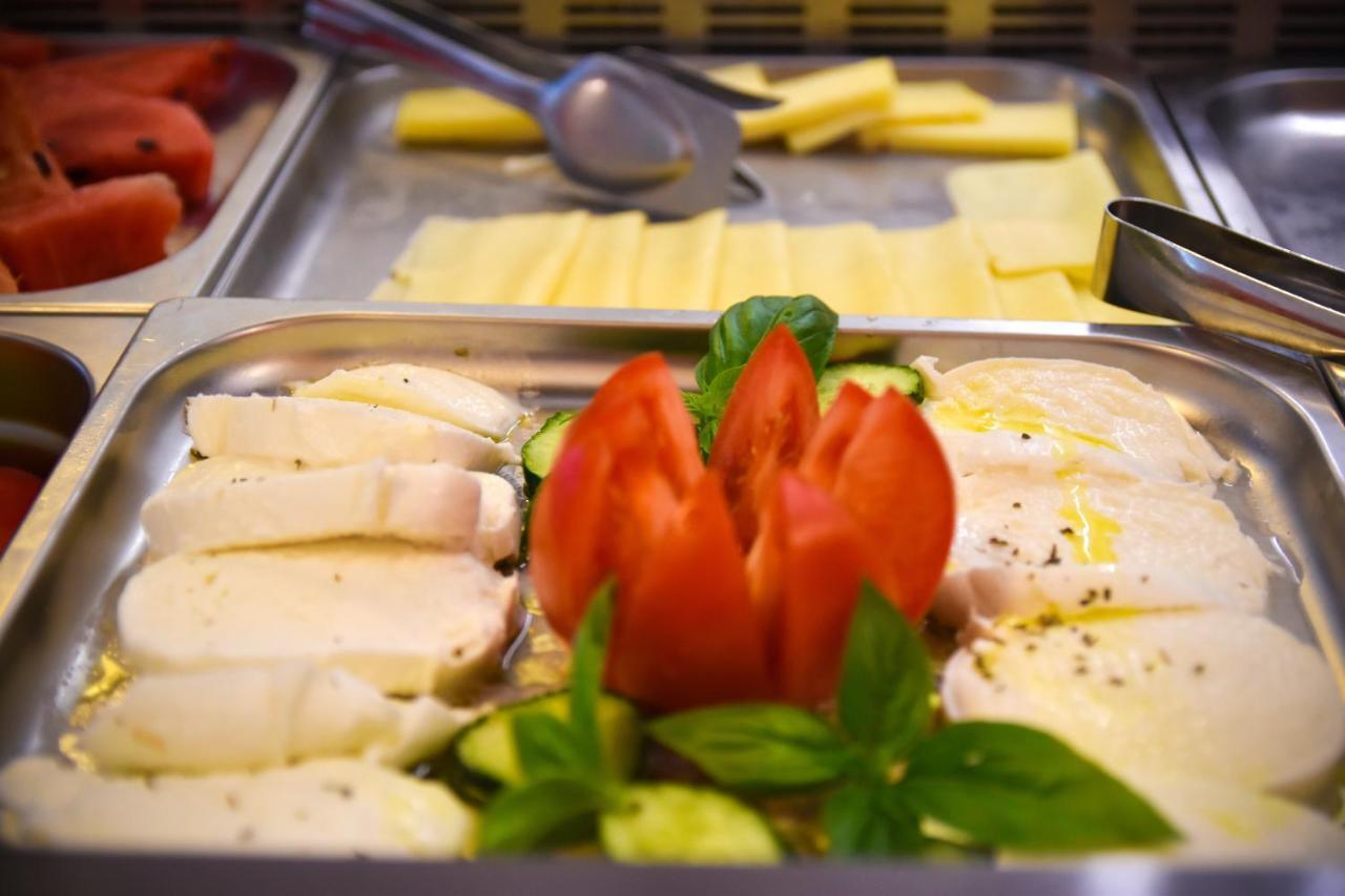 Hotel Janeiro 카오를레 외부 사진