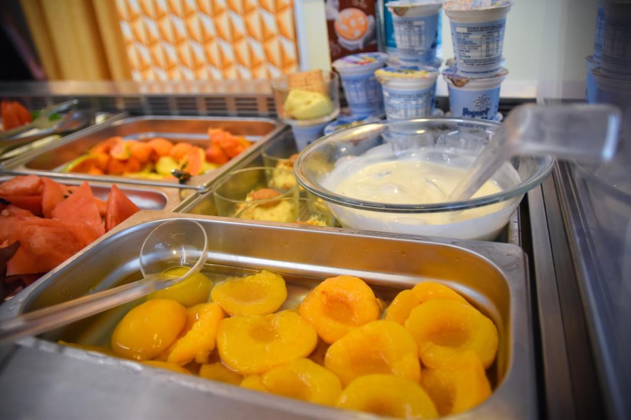 Hotel Janeiro 카오를레 외부 사진